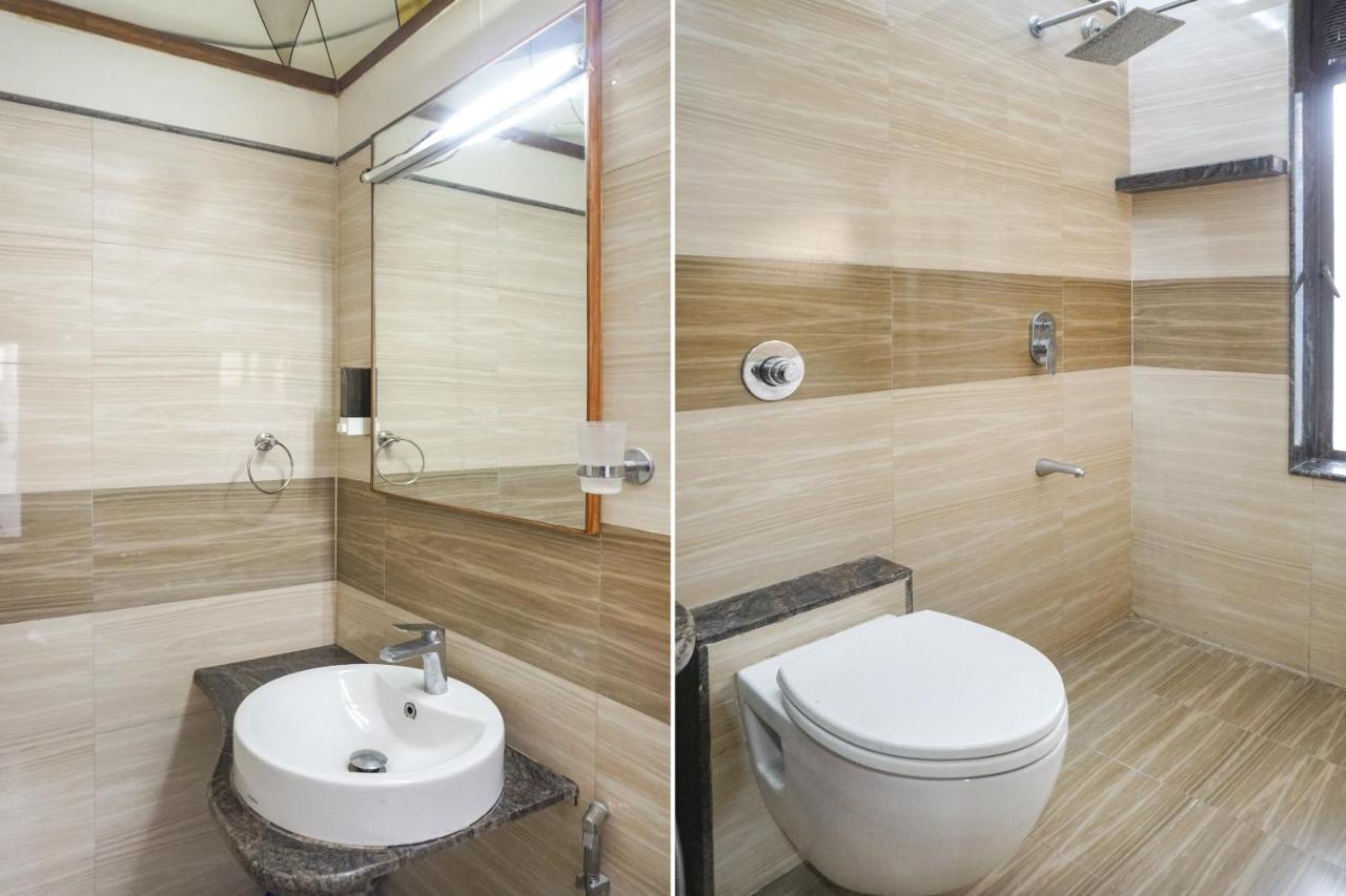 Super Townhouse Oak Sr Hotel Wakad Pune Eksteriør billede