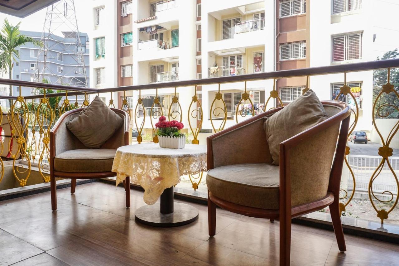 Super Townhouse Oak Sr Hotel Wakad Pune Eksteriør billede
