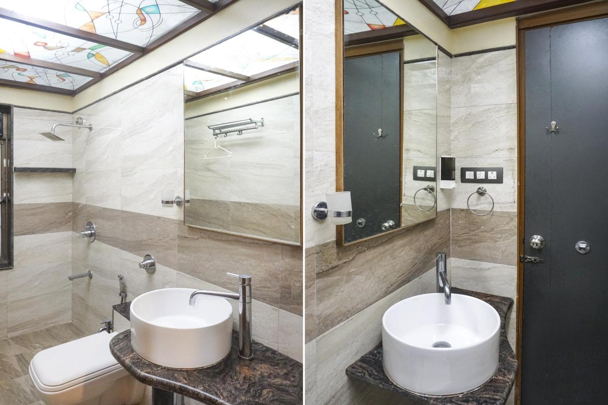 Super Townhouse Oak Sr Hotel Wakad Pune Eksteriør billede